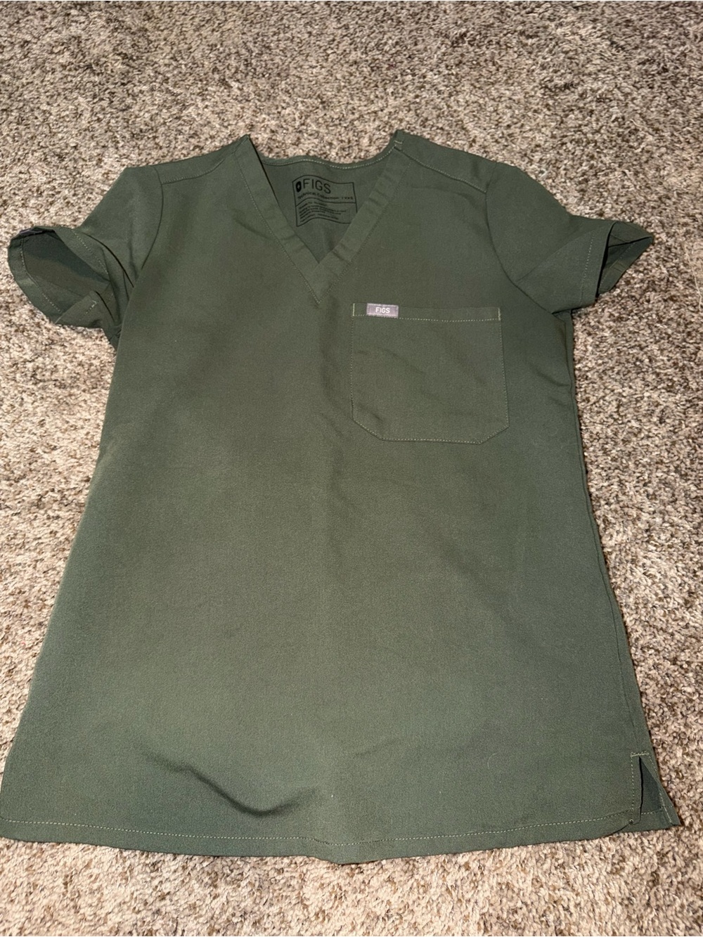 FIGS women’s Army Green Catarina Scrub Top xxs